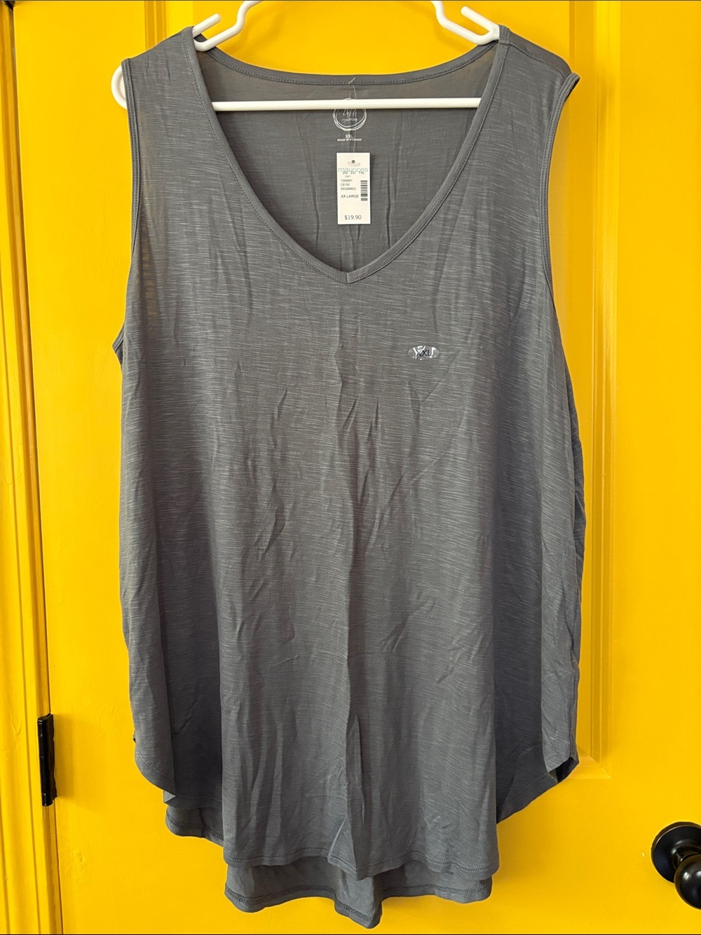 Maurices Sleeveless V-Neck Women's Tank Top in Gray
